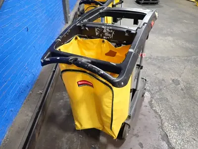 Rubbermaid Janitor Cart
