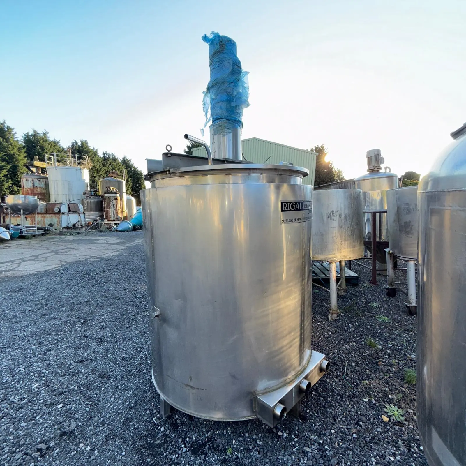 1,000L S/S Electrically Heated Jacketed Scraped Anchor Mixer