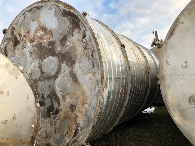 Used _UNKNOWN_ 48,000 LITRE Stainless Steel Tanks New Jersey US | Perry Equipment #120954