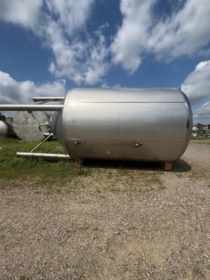 Used 2010 MUELLER 8,300 GALLON Stainless Steel Tanks New Jersey US | Perry Equipment #871224