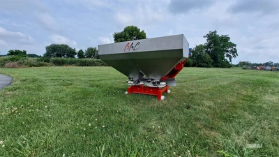 New | in-Stock 2026 BMC SYNTRA 800 Broadcast Spreaders Pennsylvania US | Zimmerman Farm Service #1410176