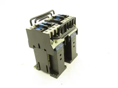 Telemecanique LP2 D1801BD Reversing Contactor 24VDC Coil 480V 3PH