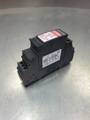 Phoenix Contact PT 2-PE/S 230AC-ST Surge Protection Plug. 3D-28