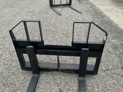 Used _UNKNOWN_ _UNKNOWN_ Pallet Forks Michigan US | Miedema Asset Management Group #1577465