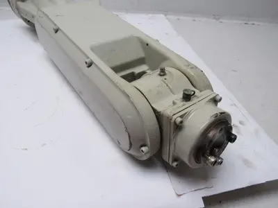 Yaskawa Motoman YR-UP6-R02 Robot Manipulator Arm Assembly