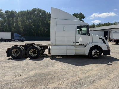 Used 2009 VOLVO VNL Conventional trucks Indiana US | Miedema Asset Management Group #1414638