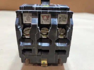 Used SQUARE D QO320 Switchgears British Columbia CA | Lenmark #1438589