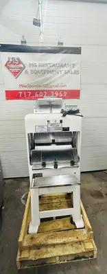 Oliver 797-32NC Bread Slicer  Fully Refurbished, Tested and Working