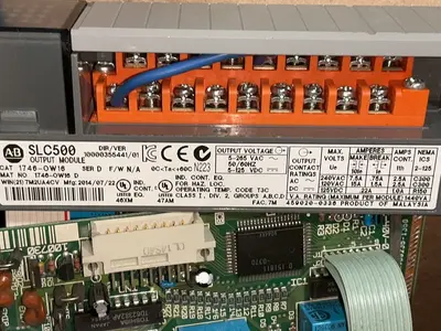 Used ALLENBRADLEY 1746OW16 PLC Input & Output Ohio US | HGR 24 #1508130