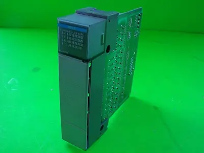 USED ALLEN BRADLEY 1746-IB32 SER D