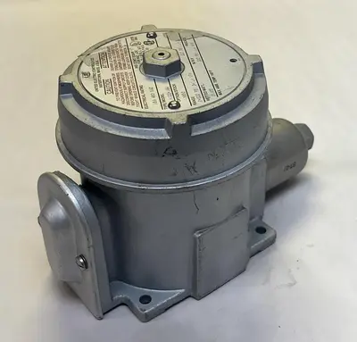 USED UNITED ELECTRIC H122-164