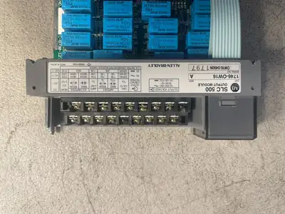 USED ALLEN BRADLEY ALLEN BRADLEY SLC 500 1747-Ow16 Series A