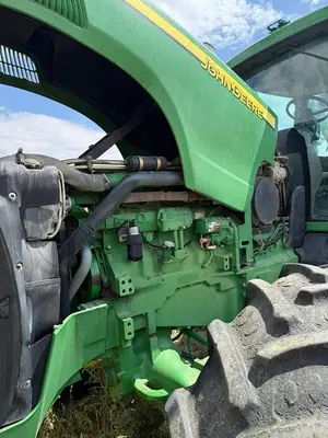 USED 2002 JOHN DEERE 8320