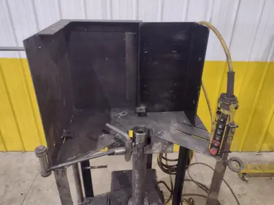 500 LB PANDJIRIS MODEL ALPHA 5-3 WELDING POSITIONER, 115 VOLT: STOCK #23359