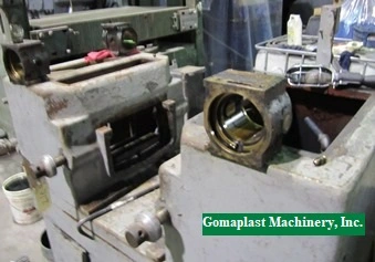 6″ x 12″ Farrel Mill, Item # 717