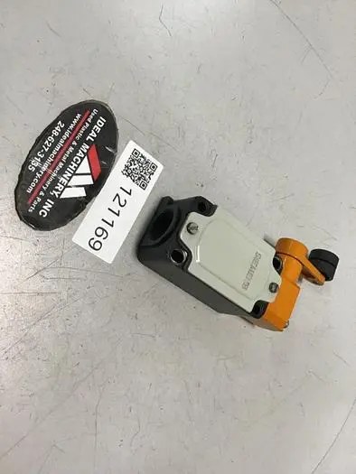 USED SIEMENS 3SE3 120-1GW-Z
