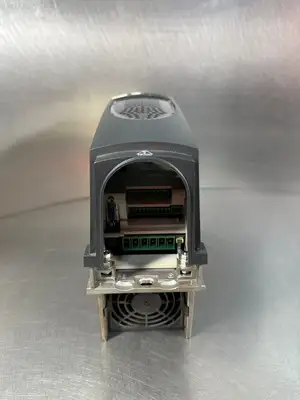Unidrive Sp1403 1.5/2.2 Kw SP 2,5T (10.6.4)