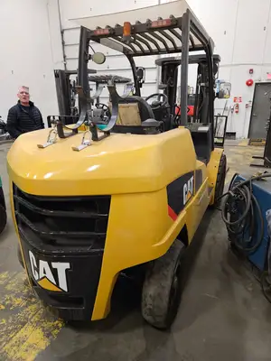 USED CATERPILLAR P12000