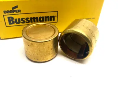 USED COOPER BUSSMANN FUSE REDUCER CLASS J, MAKES 30A/600V FUSE FIT 60A CLIPS