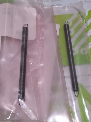 UNIVERSAL INSTRUMENTS 44475601 SPECIAL EXTENSION SPRING LOT OF 3 - NEW