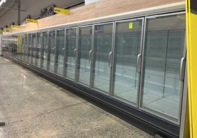2021 SELF CONTAINED Freezer 24′ Available in 4-Door units