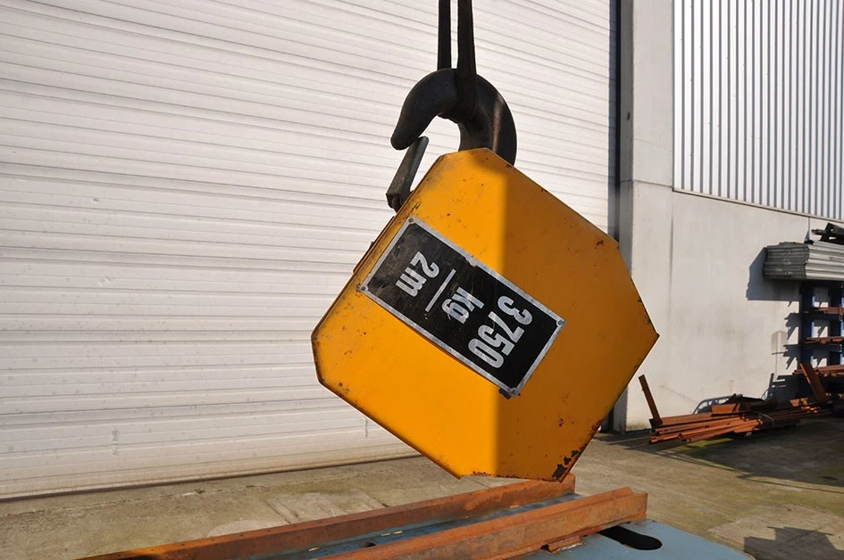 USED CRANE HOOK 3,75 TON