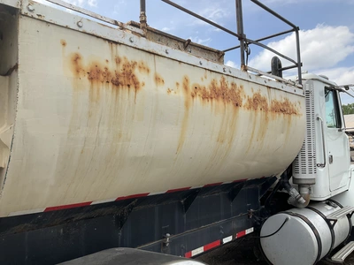 Used 1997 VOLVO WG64T Water Trucks Michigan US | Miedema Asset Management Group #1304692