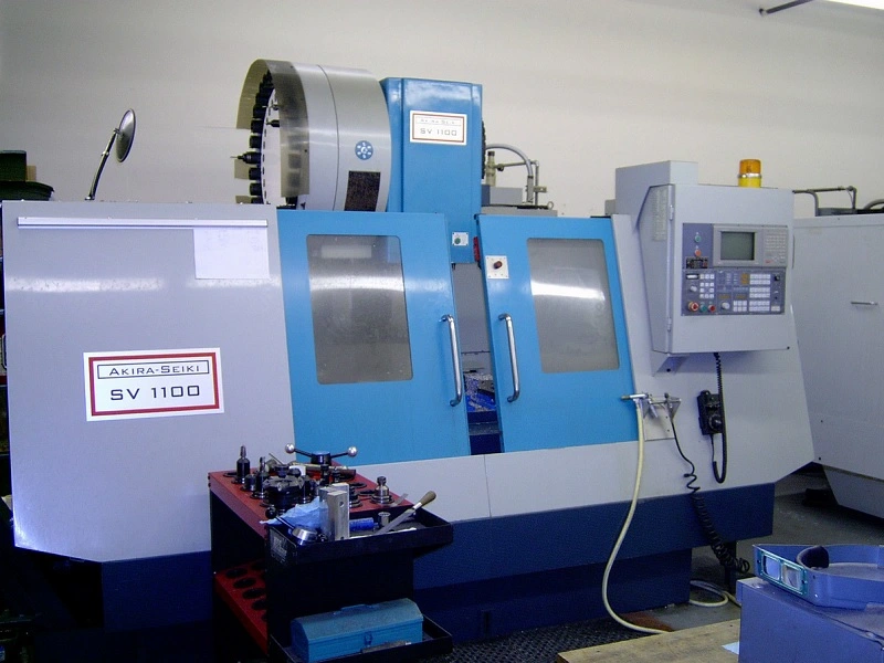 USED 2000 AKIRA SEIKI