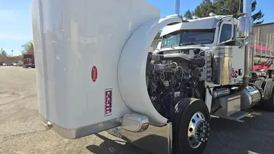 USED 2020 PETERBILT 389