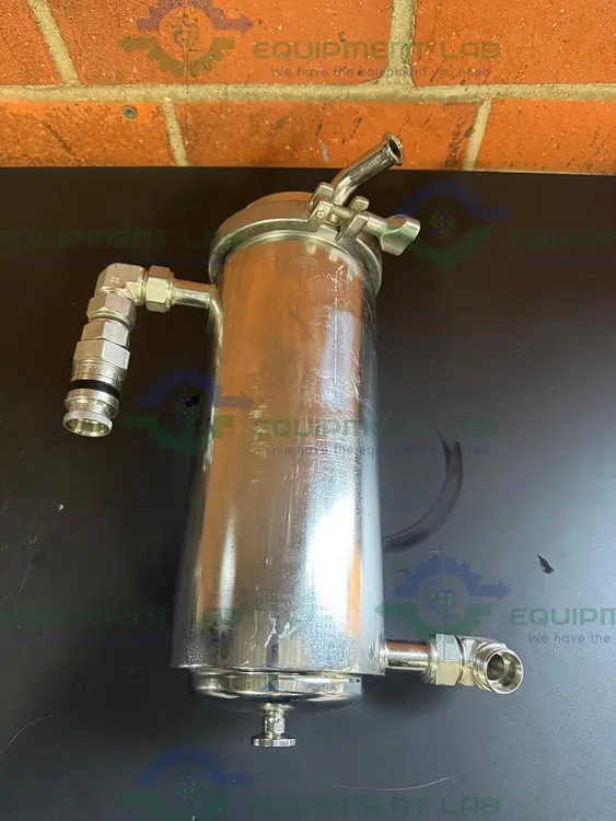 Used FLT STAINLESS STEEL SINGLE CARTRIDGE JACKETED FILTER HOUSING Filters | Equipment Lab #486451