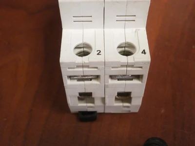 USED Allen-Bradley 1492SP2C040