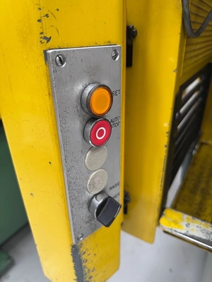 Used 1990 HARE 10HP Hydraulic Presses GB | Charter Auctions #1398548