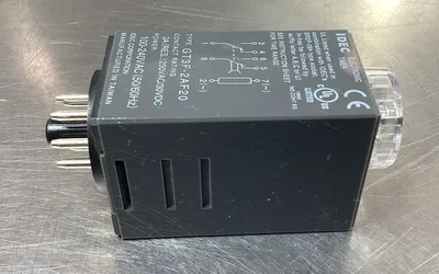 IDEC GT3F-2AF20 Electronic Timer 100-240VAC 5D-15