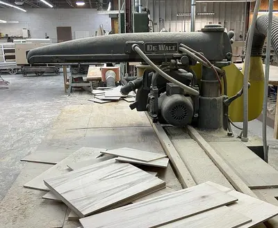 DEWALT RADIAL-ARM SAW