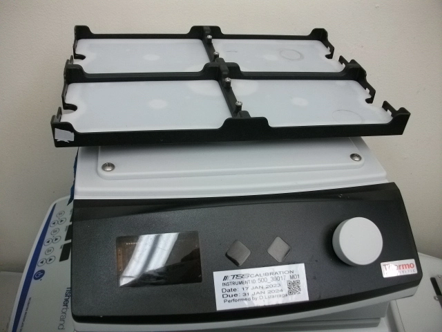 Used THERMO COMPACT DIGITAL MICROPLATE SHAKER Shakers California US | Biotech Equipment Sales #1464800