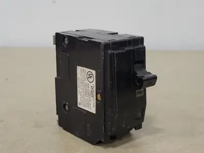 USED SQUARE D QO230