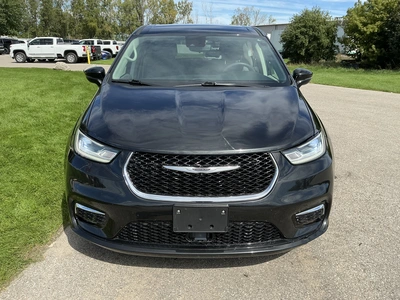 Used 2024 CHRYSLER PACIFICA HYBRID Vans Michigan US | Miedema Asset Management Group #1461350