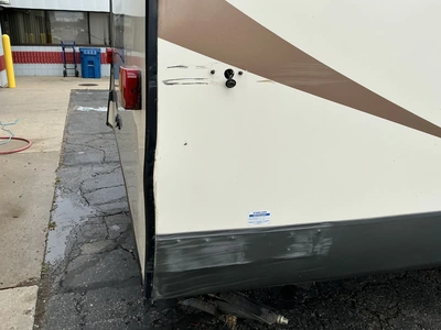 Used 2017 WILDWOOD LODGE 394FKDS Campers, Caravans, Motorhomes Michigan US | Miedema Asset Management Group #1402838