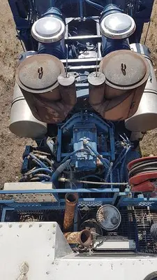 USED 1997 PEERLESS BAKER HUGHES HYDRA FRAC BLENDER TRAILER