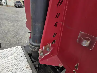 USED 2013 PETERBILT 365