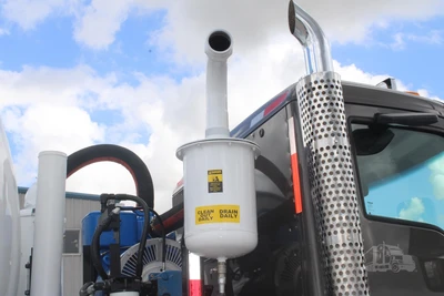 Used 2019 KENWORTH T880 Septic/Sewer/Vacuum Trucks Texas US | Roll Off Truck World #1491813