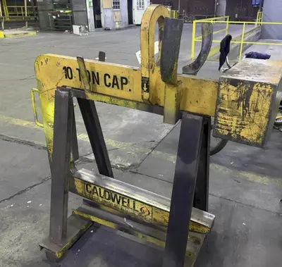 USED CALDWELL 82-10-48