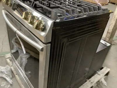 USED SAMSUNG NX58H9500WS