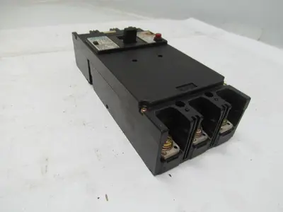Fuji Electric EGA203A 175A 200/415V Molded Case Circuit Breaker 3 Pole 100/200MA