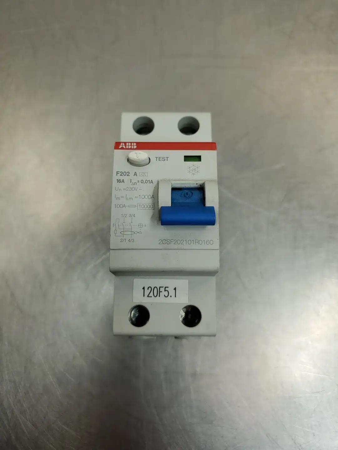 USED ABB 2CSF202101R0160 Circuit Breaker, 16A, 230VAC.