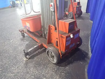 USED 1997 SKYJACK I30