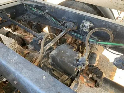 USED 2001 INTERNATIONAL 4900