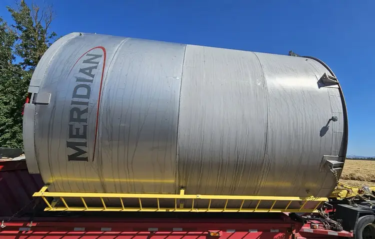 Used 2022 MERIDIAN 304L STAINLESS STEEL TANK Stainless Steel Tanks Illinois US | Revelation Machinery #403875