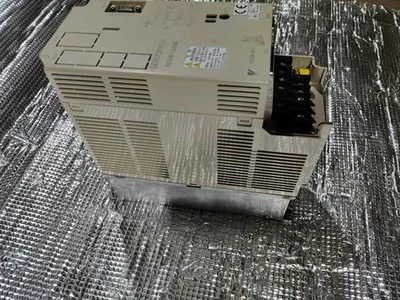 USED YASKAWA YASKAWA SGDB-05VDY1 SERVOPACK DRIVE SGDB05VDY1