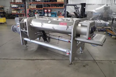 USED 2013 READING MX 12 MIXER
